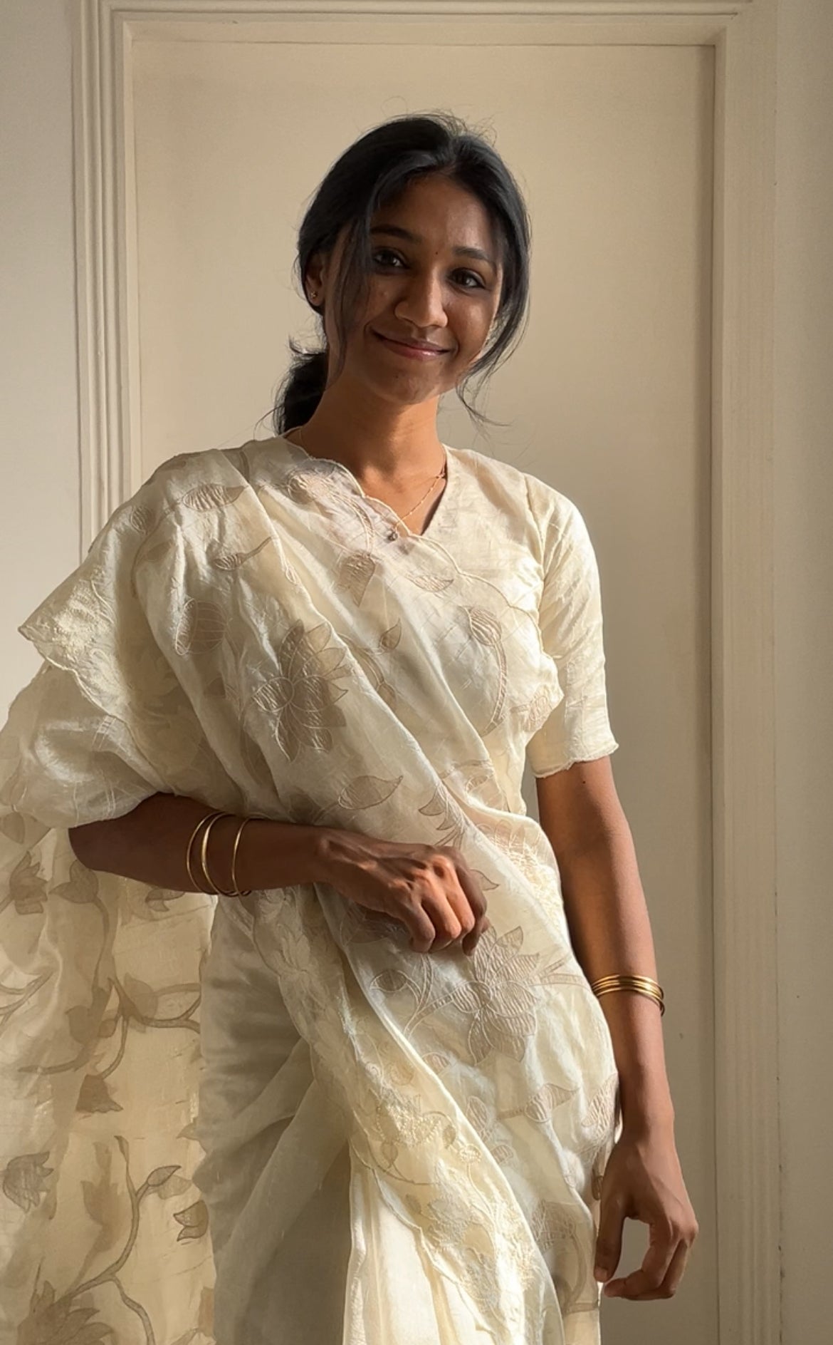 Raw Silk Saree with Applique Work & Scalloped Border -Off White