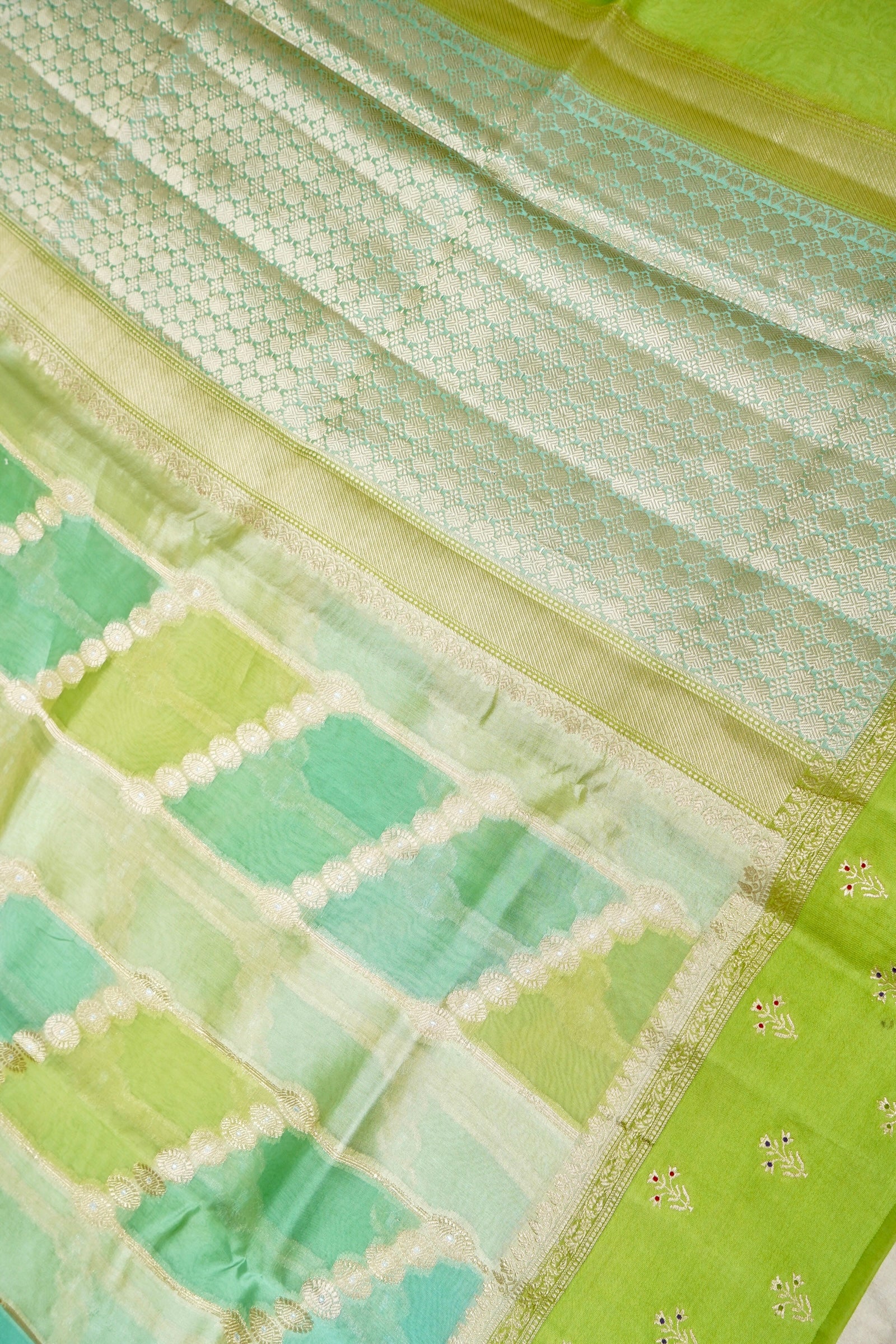 Kora Silk Rangkaat Saree Zari Weaving – Green