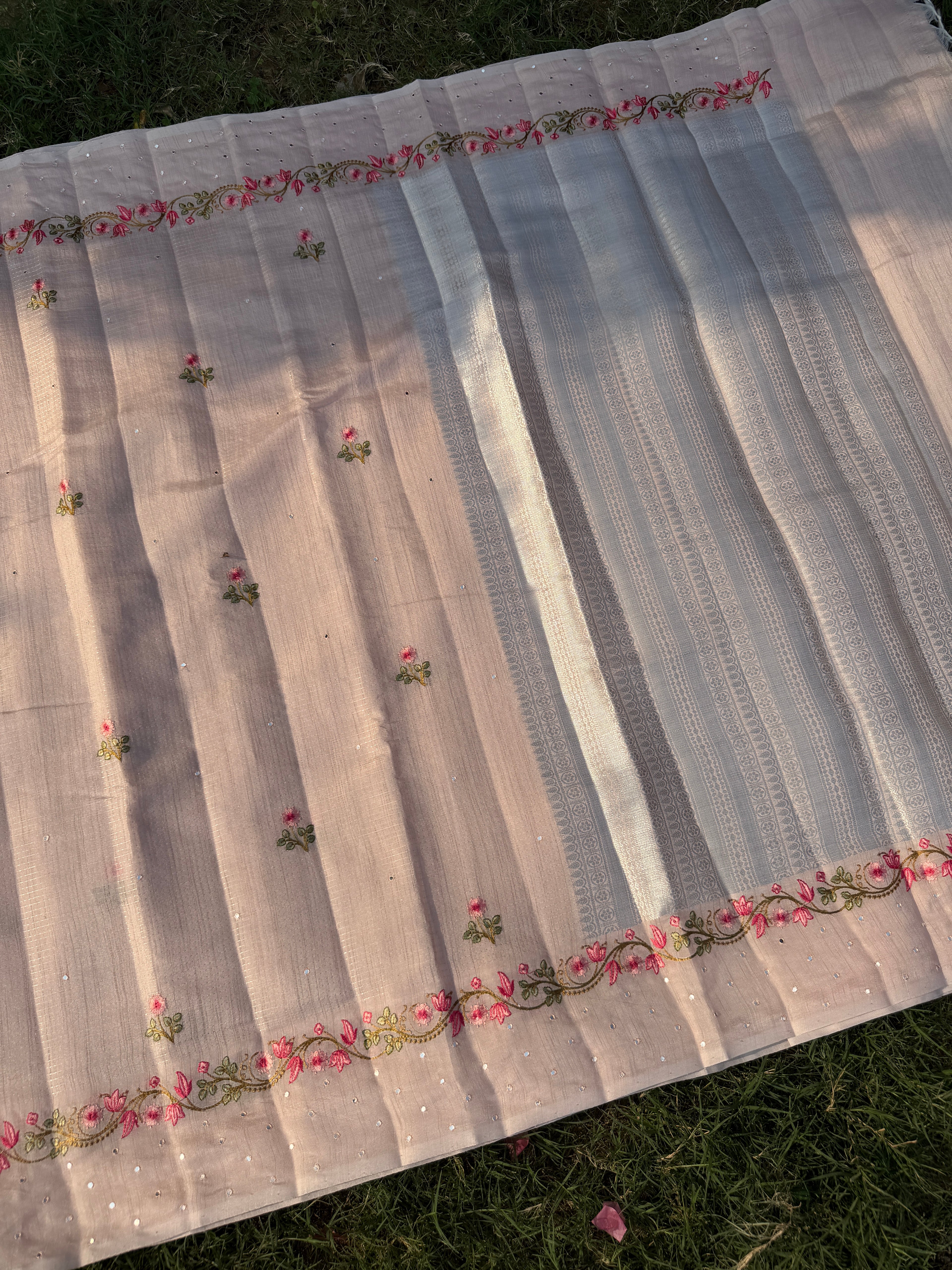 Linen Saree with Floral Embroidery – Peach