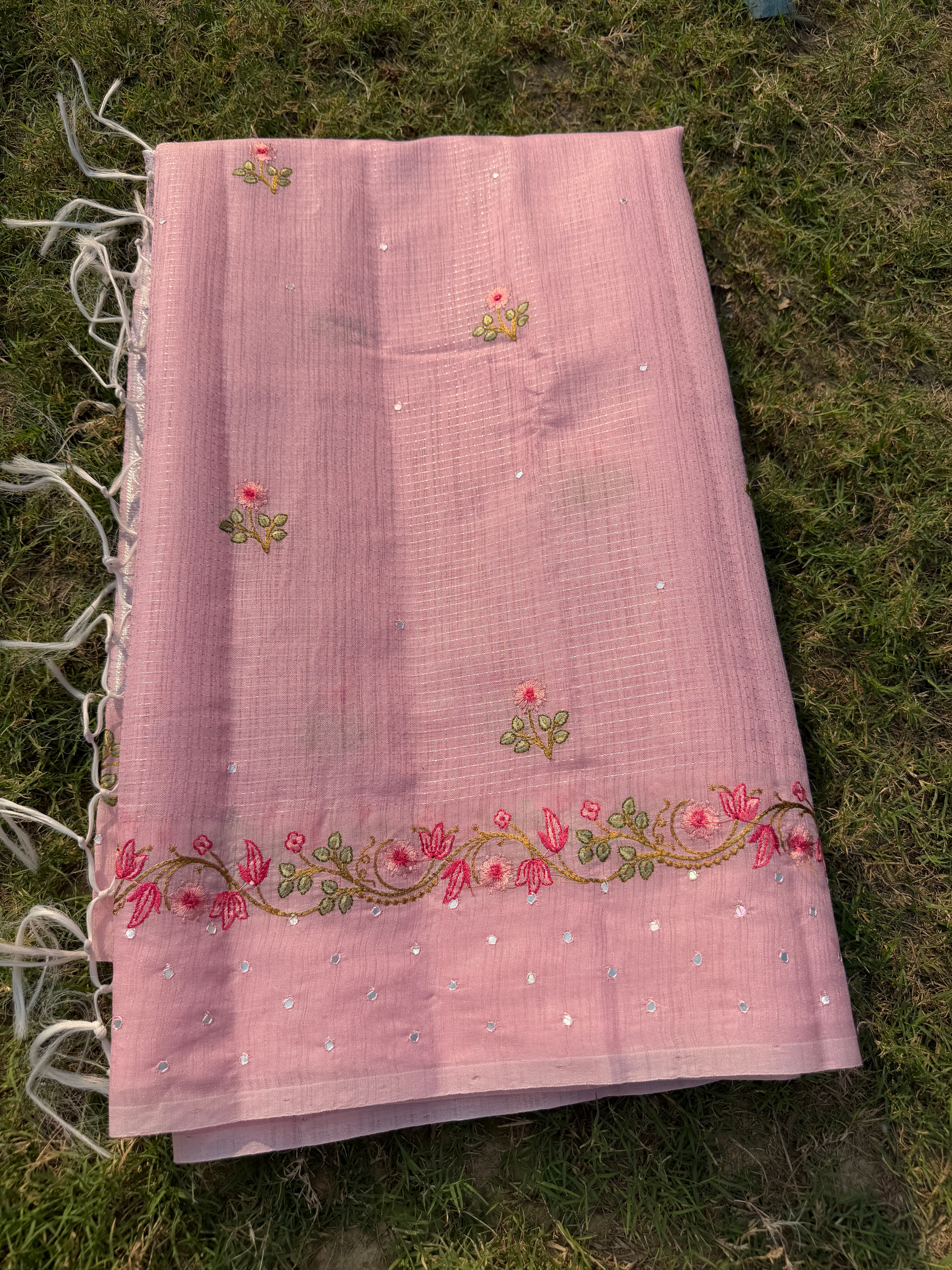 Linen Saree with Floral Embroidery – Pink