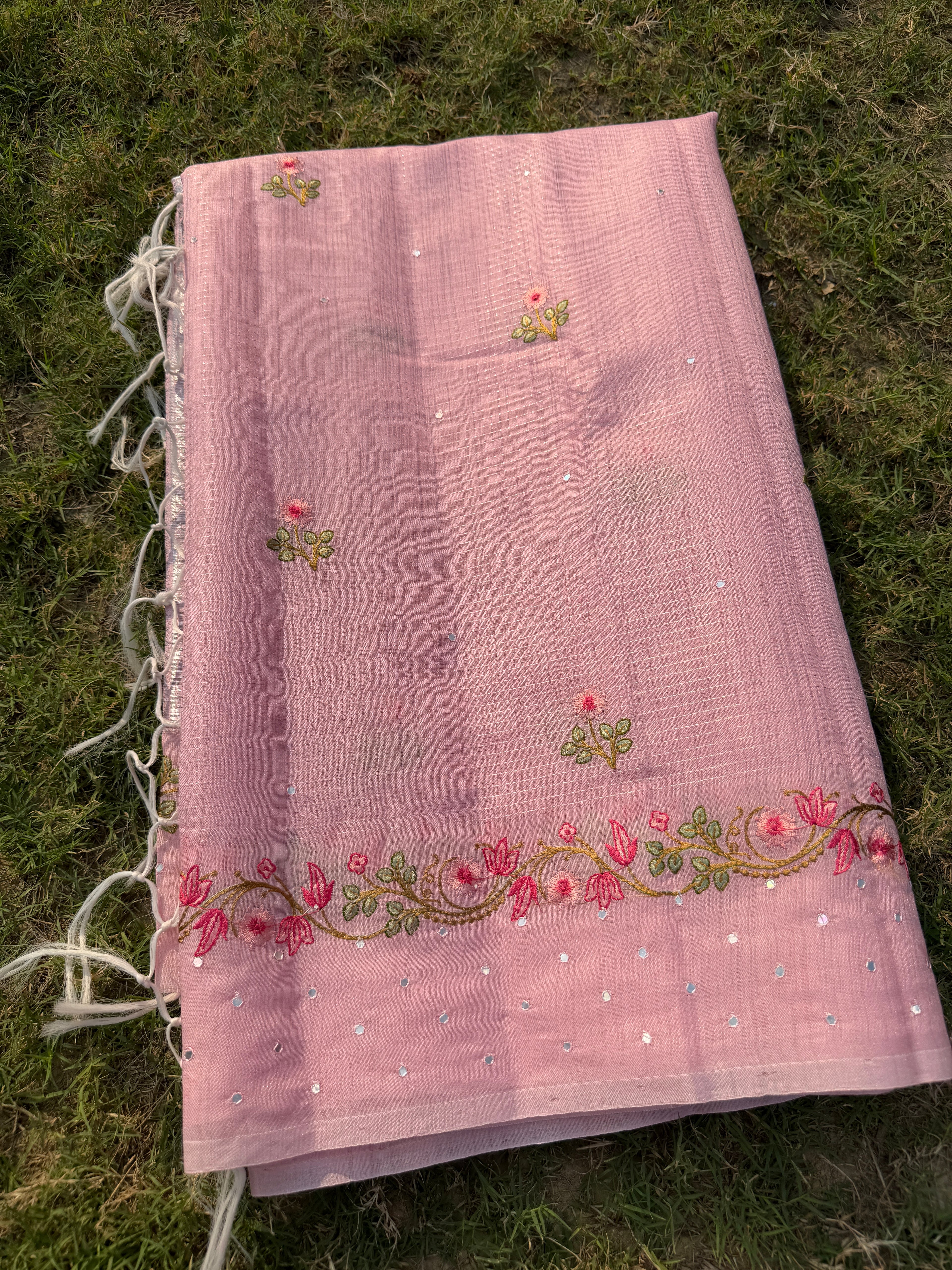 Linen Saree with Floral Embroidery – Pink