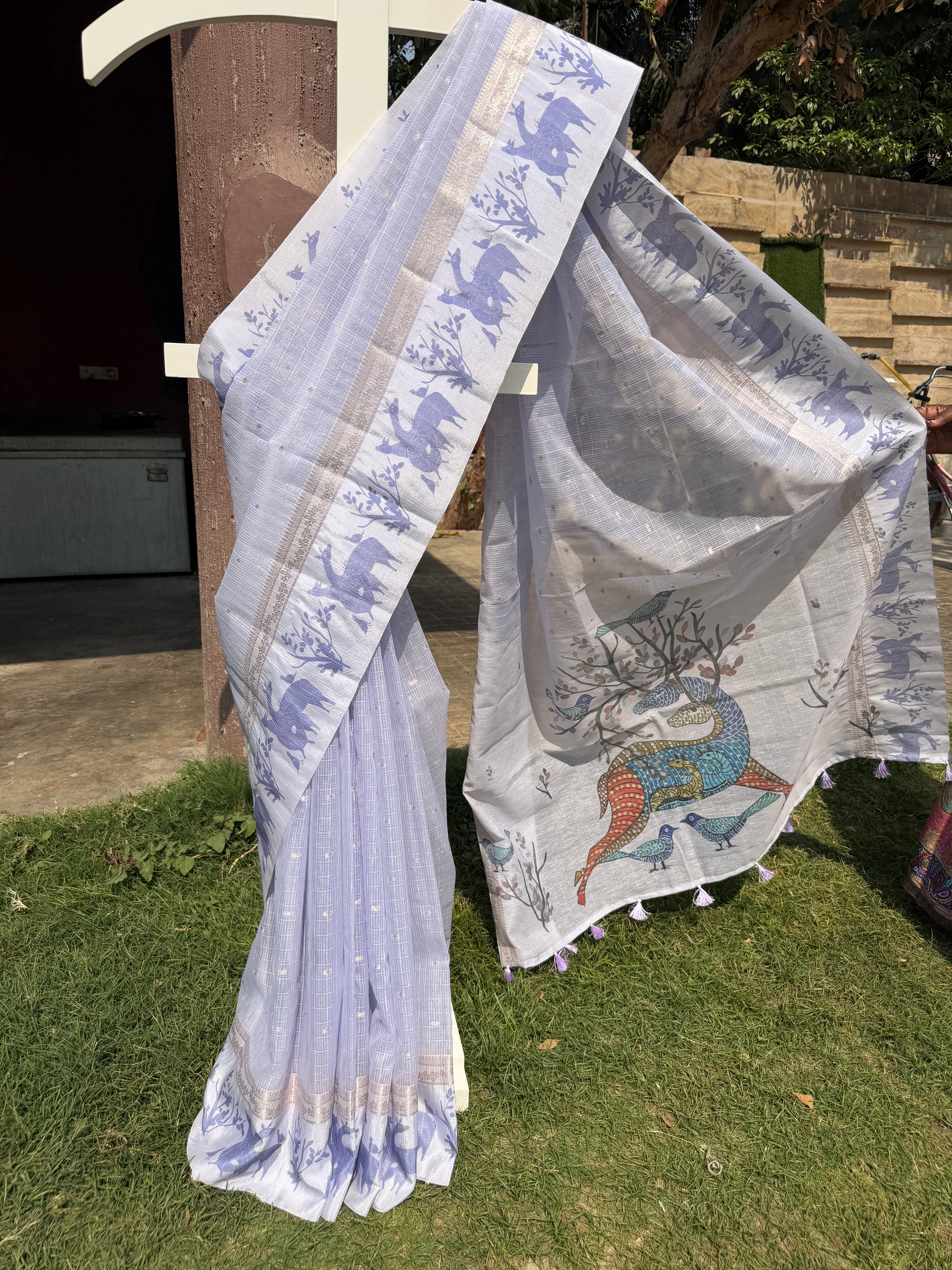 Linen Saree with Shadow Animal Print – Lavender