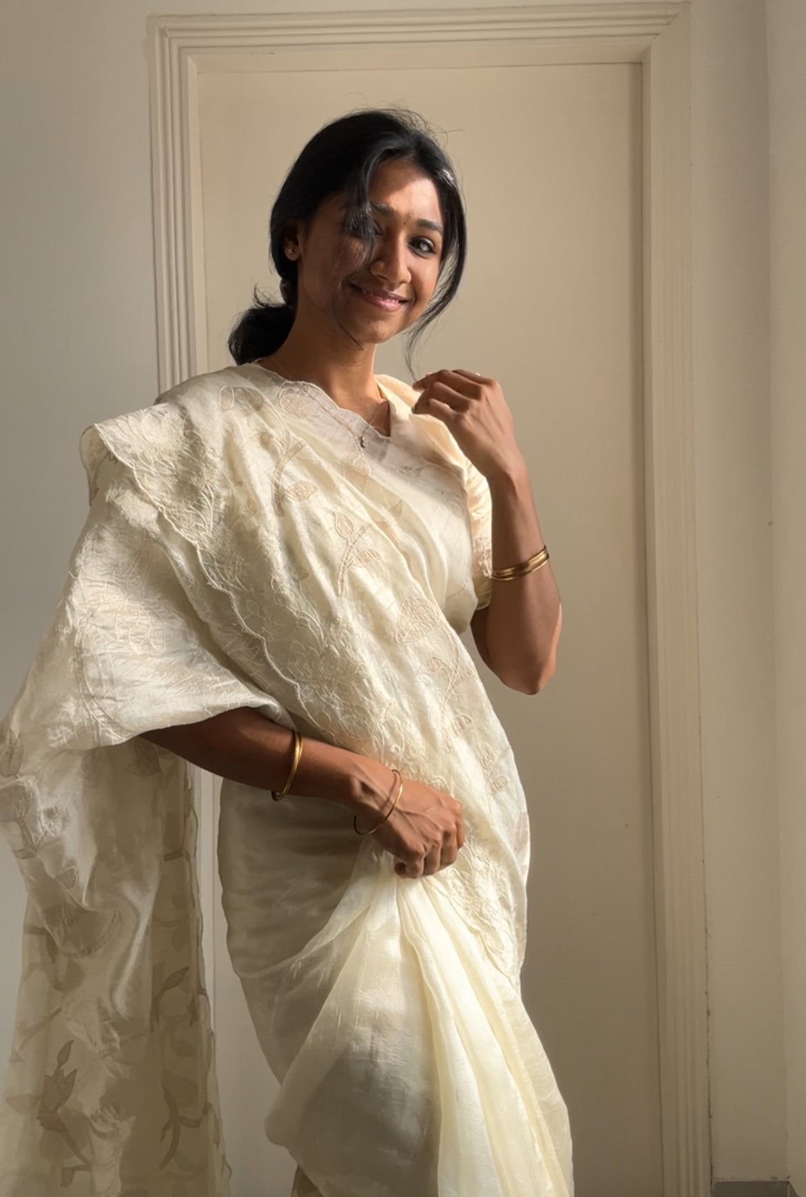 Raw Silk Saree with Applique Work & Scalloped Border -Off White