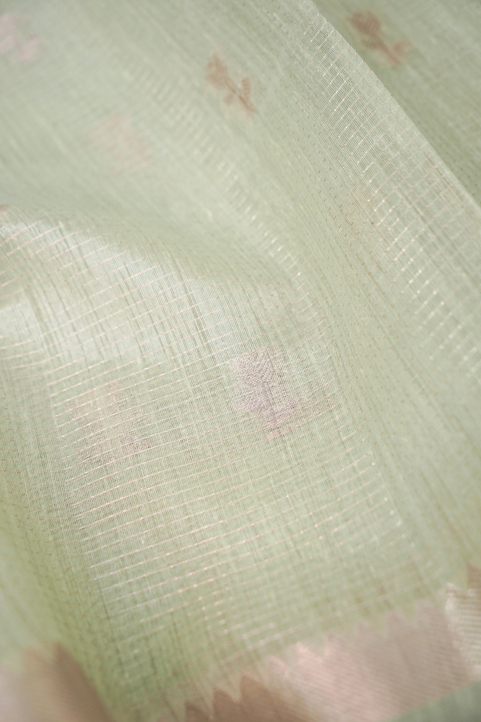 Linen Saree with Digital Floral Print – Pastel Mint