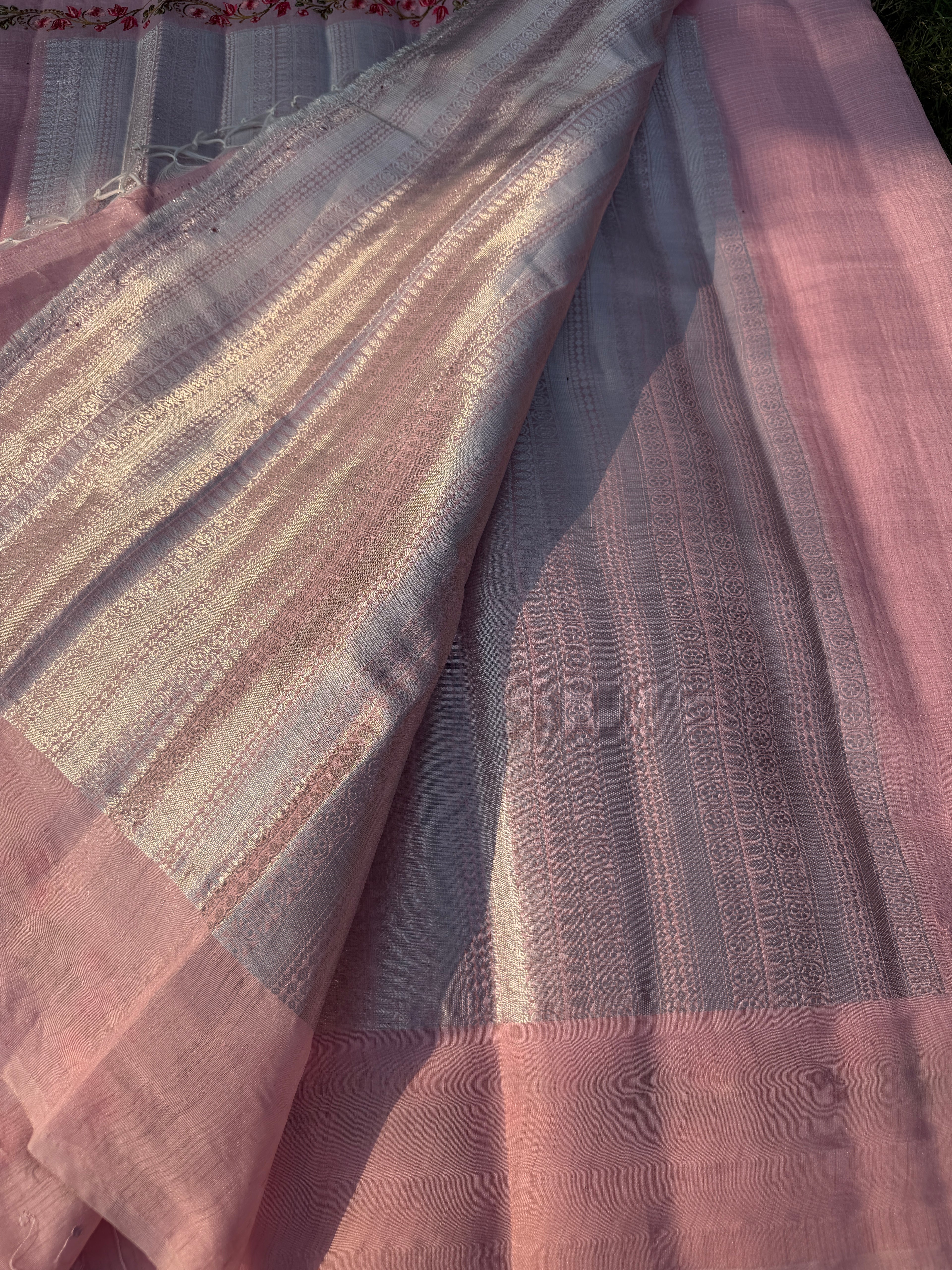 Linen Saree with Floral Embroidery – Pink