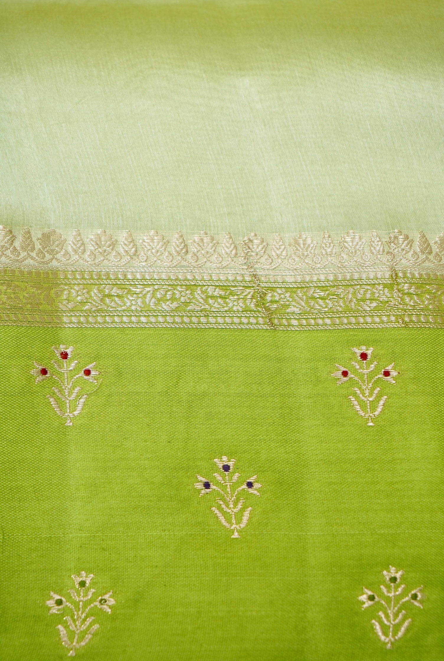 Kora Silk Rangkaat Saree Zari Weaving – Green