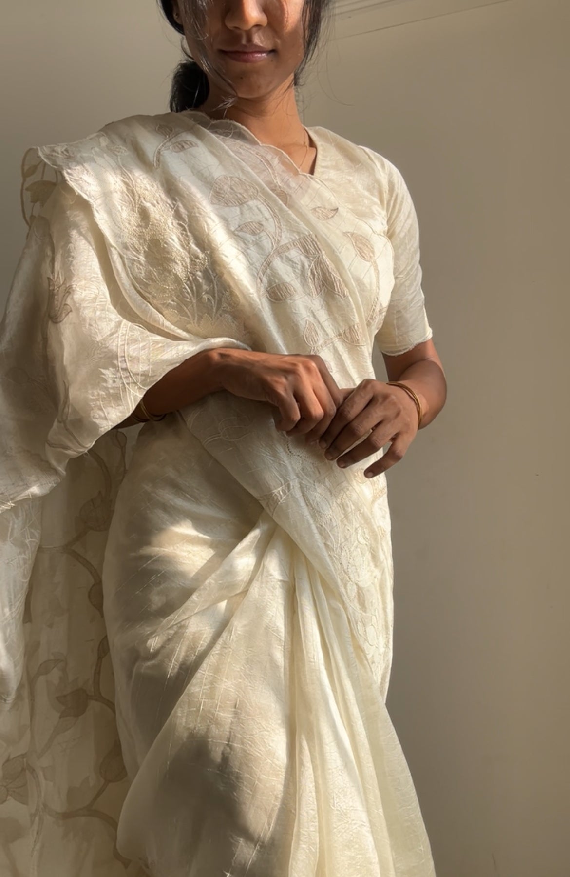 Raw Silk Saree with Applique Work & Scalloped Border -Off White