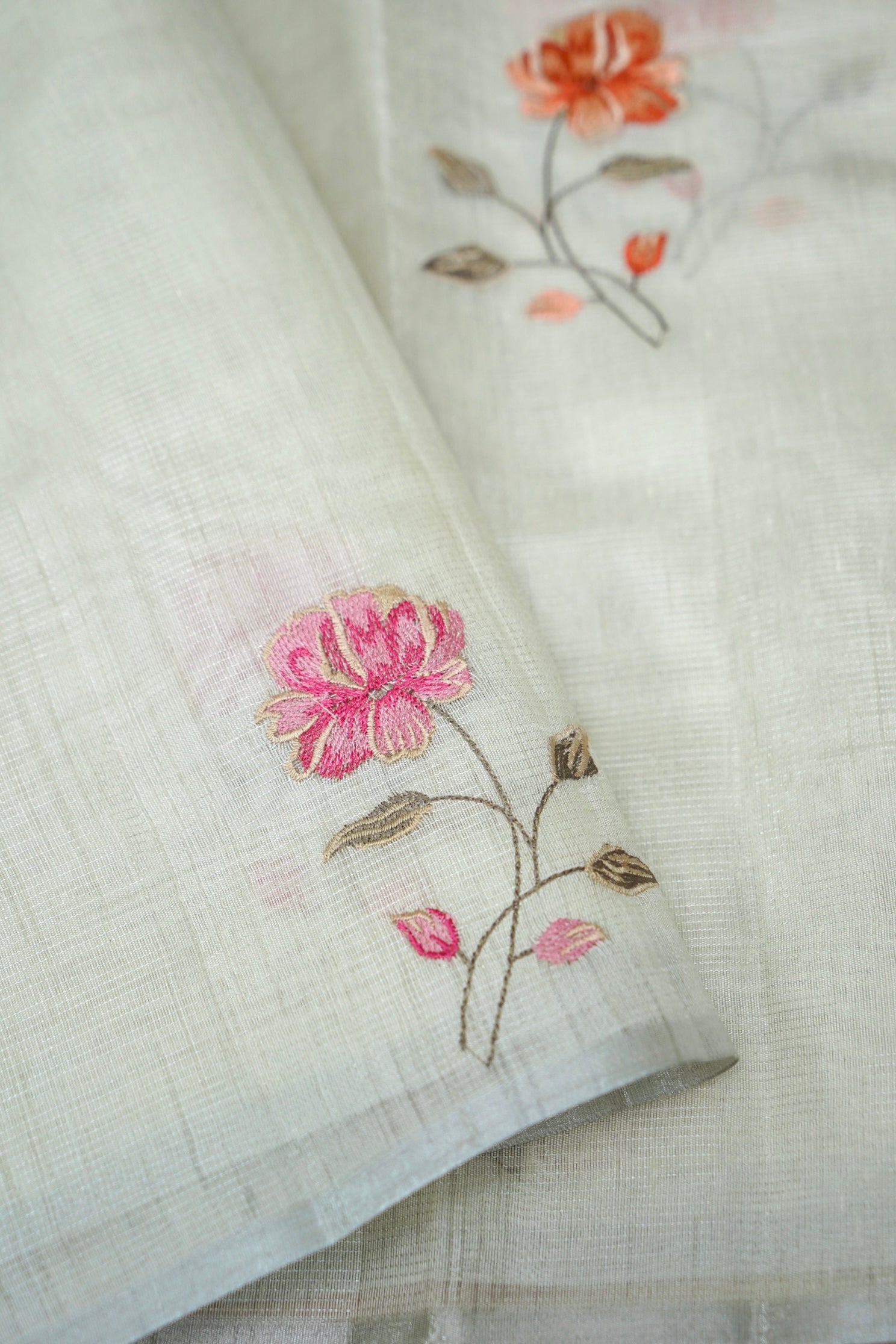 Linen Saree Floral Embroidery – Pink