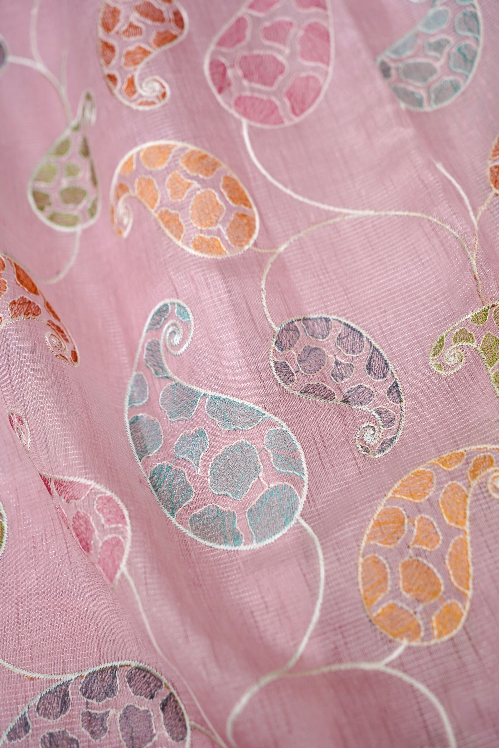 Linen Saree with Paisley Embroidery – Pink