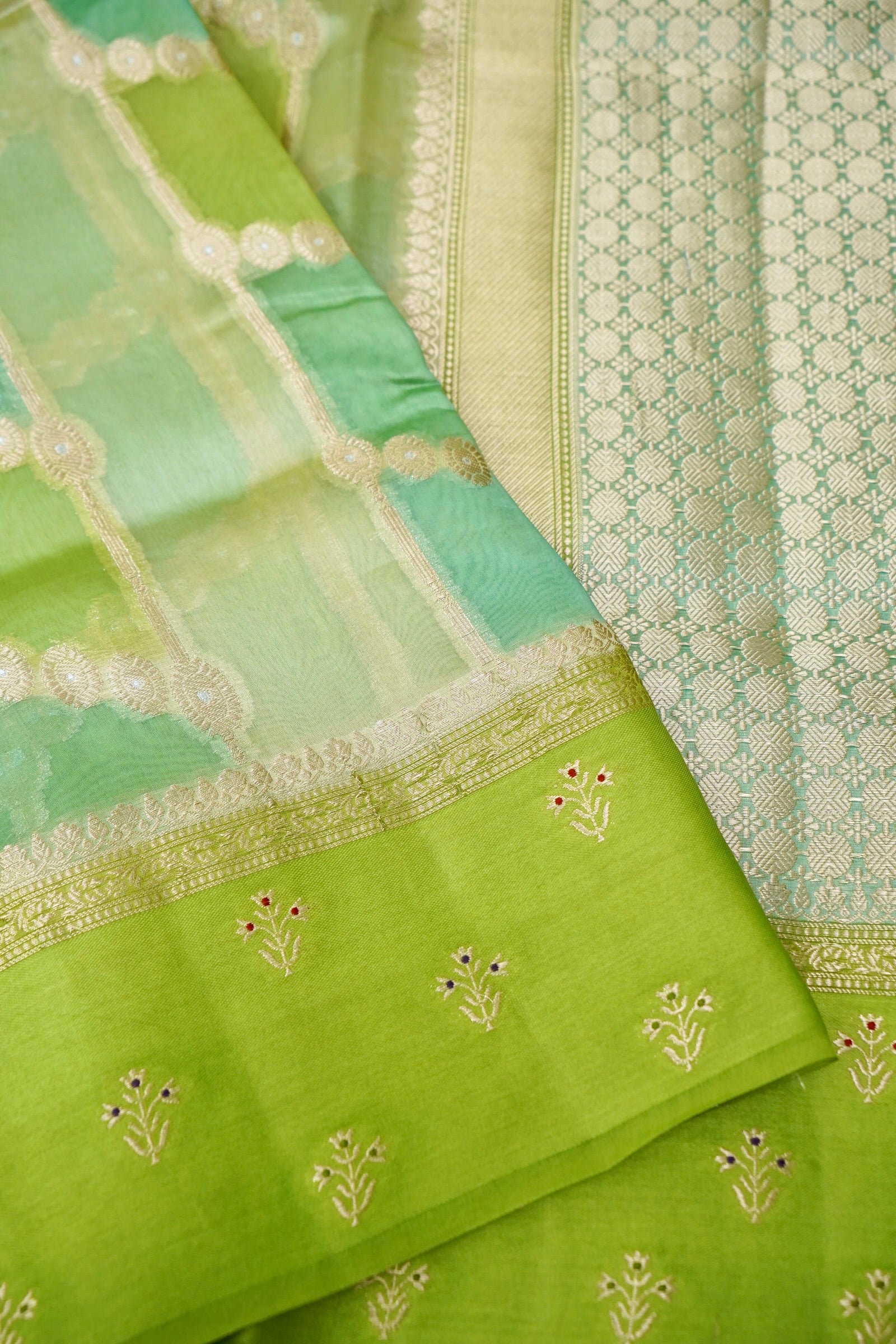 Kora Silk Rangkaat Saree Zari Weaving – Green