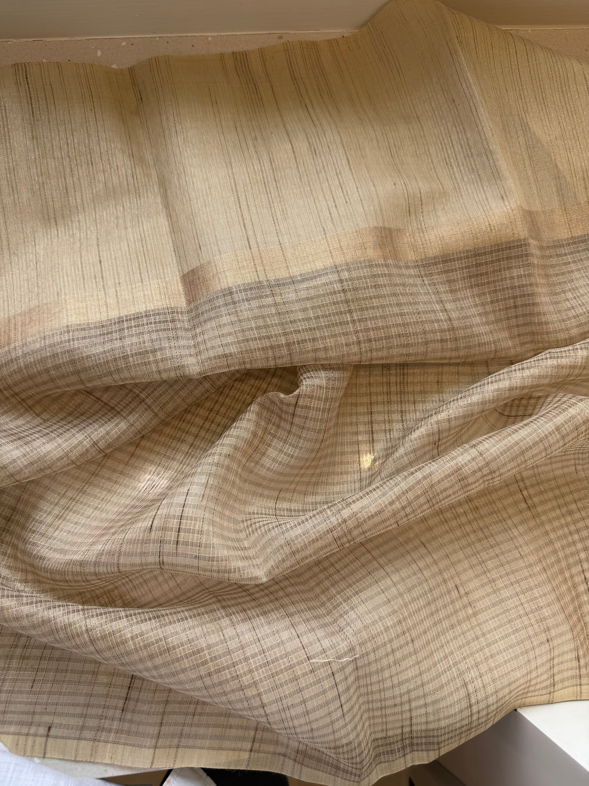 Checks Linen Tissue Saree with Embroidery -Pink